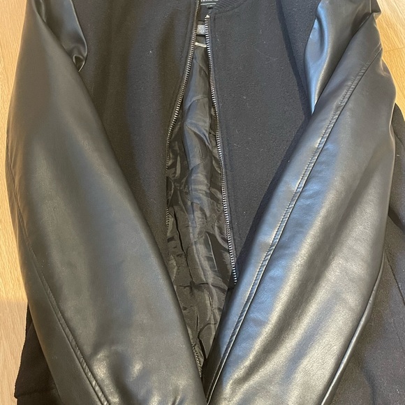 Men’s Bomber Jacket - Picture 5 of 5